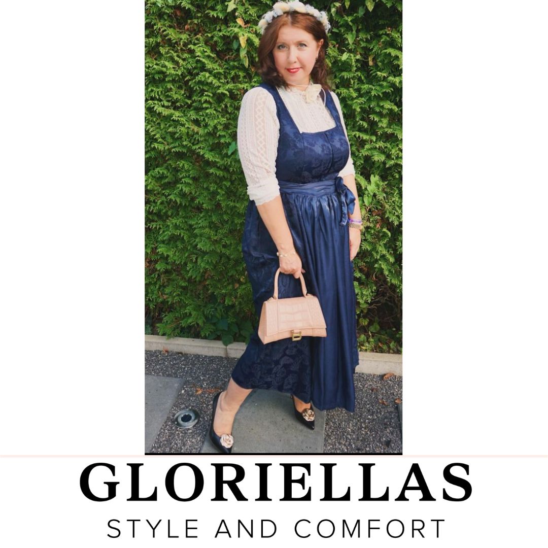 GLORIELLAS Schuhclip Golden Camelita  Gloriellas Schuhclips Golden Camelita in Blütenform aus echtem Leder in gold mit schwarzen High Heels und Dirndl