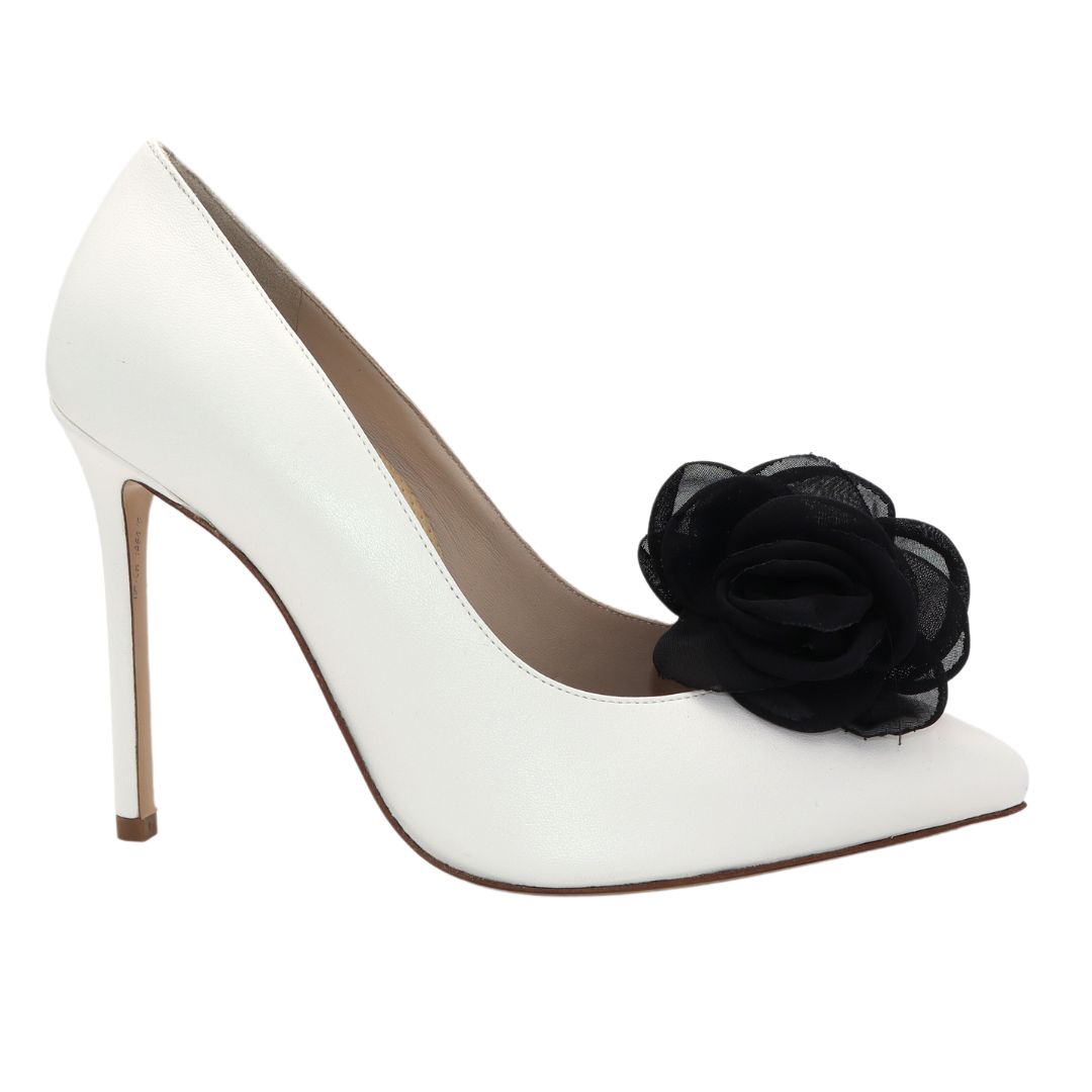 GLORIELLAS Clip Black Secret Gloriellas Schuhclips Black Secret schwarze Blüte aus Tüll und weiße High Heels